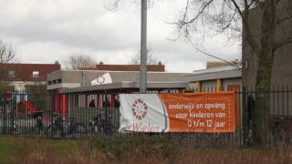 Luchtalarm gaat drie uren door [upl. by Roel]