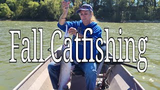 Fall Catfishing Ultralights and jugging the Ohio River [upl. by Htebizile996]