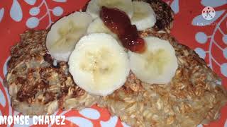 Panqueques de avena con platano receta fácil y nutritiva [upl. by Garlaand356]