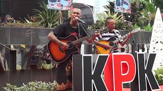 HUKUM RIMBA MARJINAL LIVE [upl. by Nnaecyoj]