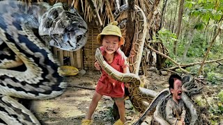 Orphan boys journey to find his sister was very difficult amp he encountered a dangerous giant snake [upl. by Hermosa246]