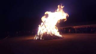 Maifeuer auf dem Schlossberg in Sonneberg  Walpurgisnacht [upl. by Eeznyl654]