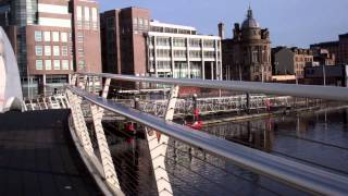 Walk Squiggly Bridge Bridge River Clyde Glasgow Scotland [upl. by Ainak994]