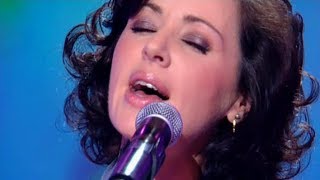 Tina Arena  Les moulins de mon cœurThe Windmills of Your Mind Live [upl. by Nuawtna]