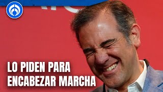 Lorenzo Córdova… el orador principal en nueva marcha a favor de la democracia [upl. by Tiras]