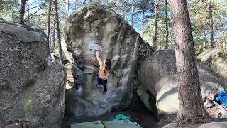 Fontainebleau Bouldering  Le Surplomb de la Coquille assis 7a [upl. by Kesia753]