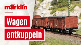 Märklin Wagen entkuppeln  Modelleisenbahn Tutorial [upl. by Etiragram]