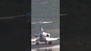 JT8D Roar Boeing 727 take off From St Maarten [upl. by Forster]