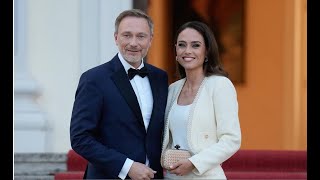 Ehemann Christian Lindner teilt privaten Schnappschuss [upl. by Neddy]