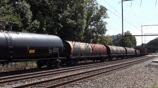 HD CSX Q41814 picks up crippled 7825 from Woodbourne Yard on August 14 2010 [upl. by Theone]