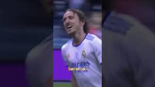 Luka Modric Sangat Penting Untuk Real Madrid ligabola lukaoperasi fypviralシ reels [upl. by Llednik806]