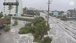 Timelapse shows devastating storm surge from Hurricane Ian in Fort Myers Florida [upl. by Eseeryt]