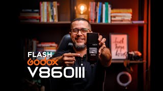 COMPREI O FLASH GODOX V860III [upl. by Ivie]