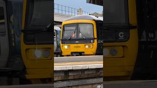 GWR 166209  GWR 166215 departs Bristol Temple Meads [upl. by Norod]