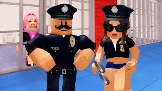 BECOMING POLICE OFFICERS in BERRY AVENUE [upl. by Neufer]