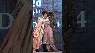 Kartik Aaryan SAVED Hina Khan As She TRIPPED While Greeting Him 😰  shorts bollywood fashion [upl. by Anod]