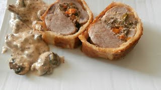 Recette  Filet mignon de porc à la moutarde farci aux champignons en croûte [upl. by Ines]