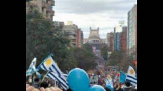 ovni en Uruguay MontevideoCaravana de la Seleccion Uruguaya 1372010 LOQUENDO [upl. by Maupin]