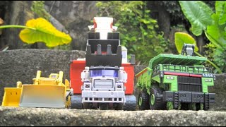 Transformers  Dark of the Moon Ironhide and Sideswipe vs The Dreads 1080HD VO [upl. by Annayi910]