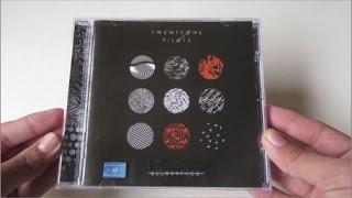 Twenty One Pilots  Blurryface  Unboxing CD en Español [upl. by Raychel]