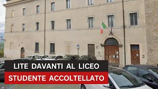 Lite fra studenti finisce nel sangue 16enne accoltellato davanti al liceo dal figlio di una prof [upl. by Thorley]