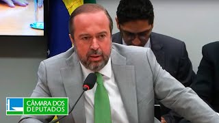 Ministro Alexandre Silveira fala sobre ações da pasta  Minas e Energia  130824 [upl. by Sirrot]