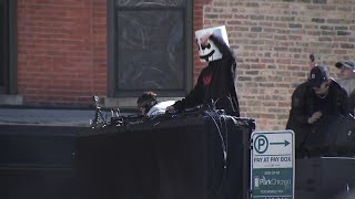 Marshmello performs surprise concert at The Wieners Circle [upl. by Rhona]