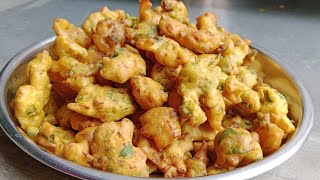 Sponji Onion Pakoda Recipe in Telugu😋రుచికరమైన మెత్తని ఉల్లిపాయ పకోడిQuick Evening Snacks Pakoda [upl. by Featherstone785]