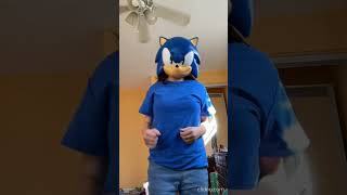 SONIC THE HEDGEHOG DANCING sonic cosplay shorts [upl. by Redle]