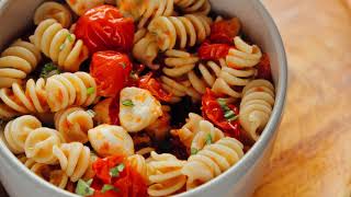 Caprese Pasta Salad [upl. by Chud]