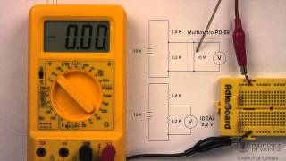Multímetro digital Efecto de carga en medida de tensiones  2237  UPV [upl. by Zerdna]