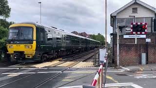 Wokingham Station Level Crossing Berkshire Friday 11082023 [upl. by Odrawde198]