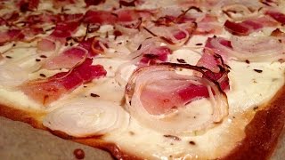 Flammkuchen Low Carb  Elsässer Flammkuchen  glutenfrei  salalade [upl. by Crawley]