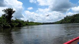 Twin Otter on final in Apetina Surinam [upl. by Botzow]