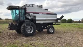 Gleaner R42 combine [upl. by Oman]