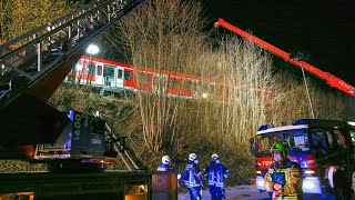 Zwei SBahnen bei München zusammengestoßen  ein Mensch getötet  AFP [upl. by Husha]