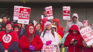 600 Albany teachers go on strike following failed negotiations [upl. by Bledsoe]