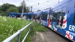 Einfahrt Straßenbahn quotGeorgienquot der Rheinbahn an der Haltestelle Unterrath S in Düsseldorf [upl. by Hartzke]