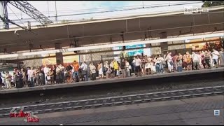 Disastro Atac a Roma  Parallelo Italia 28072015 [upl. by Maible]