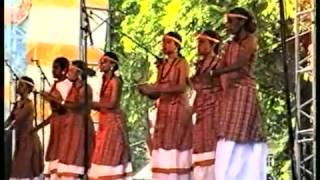 Hiddo Ciyaaro Dhaqan Danses Folkloriques Somali de Djibouti en France par le groupequot4 Marsquot [upl. by Anileda]