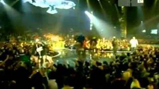 Eleonora Pacini con Nelly amp Pharrell Williams  EMA live in Rome 2004 quotPlay it offquot [upl. by Hawken558]