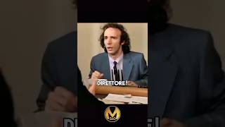 Quando vai in banca a chiedere un prestito short robertobenigni [upl. by Donny82]