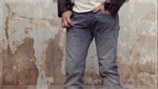 LEVIS® 501® JEANS THE ORIGINAL STRAIGHT [upl. by Aneram]