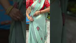 How to wear Chiffon saree perfectly saree chiffon viral shorts trendingshorts ytshorts [upl. by Saleem383]