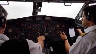 Boeing B727 takeoff from cockpit and landing from the rear [upl. by Carry791]