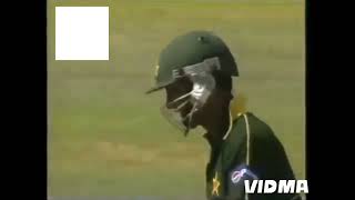 CHAMINDA VAAS 127 VS PAKISTAN  COLOMBO RPS IN 2002 [upl. by Trevethick515]