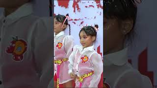 LEIKA PENTAS DANCE DITEMANI AYAH BUNDA LEXIE LEIKA BUNDA DEGDEGAN BANGET 😮😮 leika [upl. by Assirral]