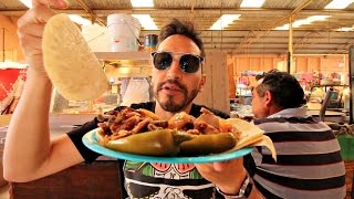 Carnitas y torta de milanesa en el Mercado municipal de San José Iturbide [upl. by Celio135]