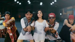 Maisaka  Ingat Ingat Kamu Official Music Video [upl. by Henleigh]