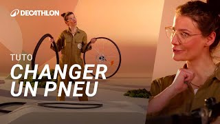 TUTO  Comment changer un pneu de vélo  🚲 I Decathlon [upl. by Socher335]